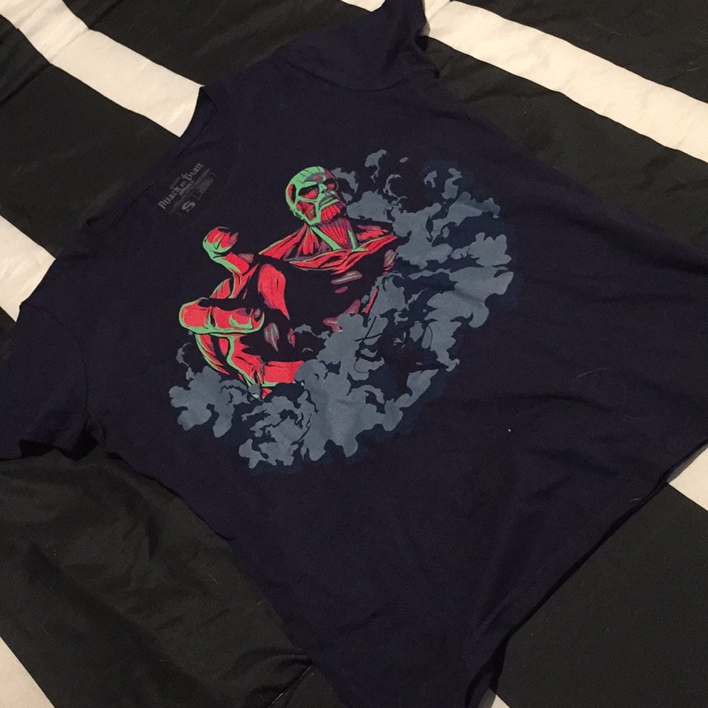 Attack on Titan lootwear exclusive tee shirt